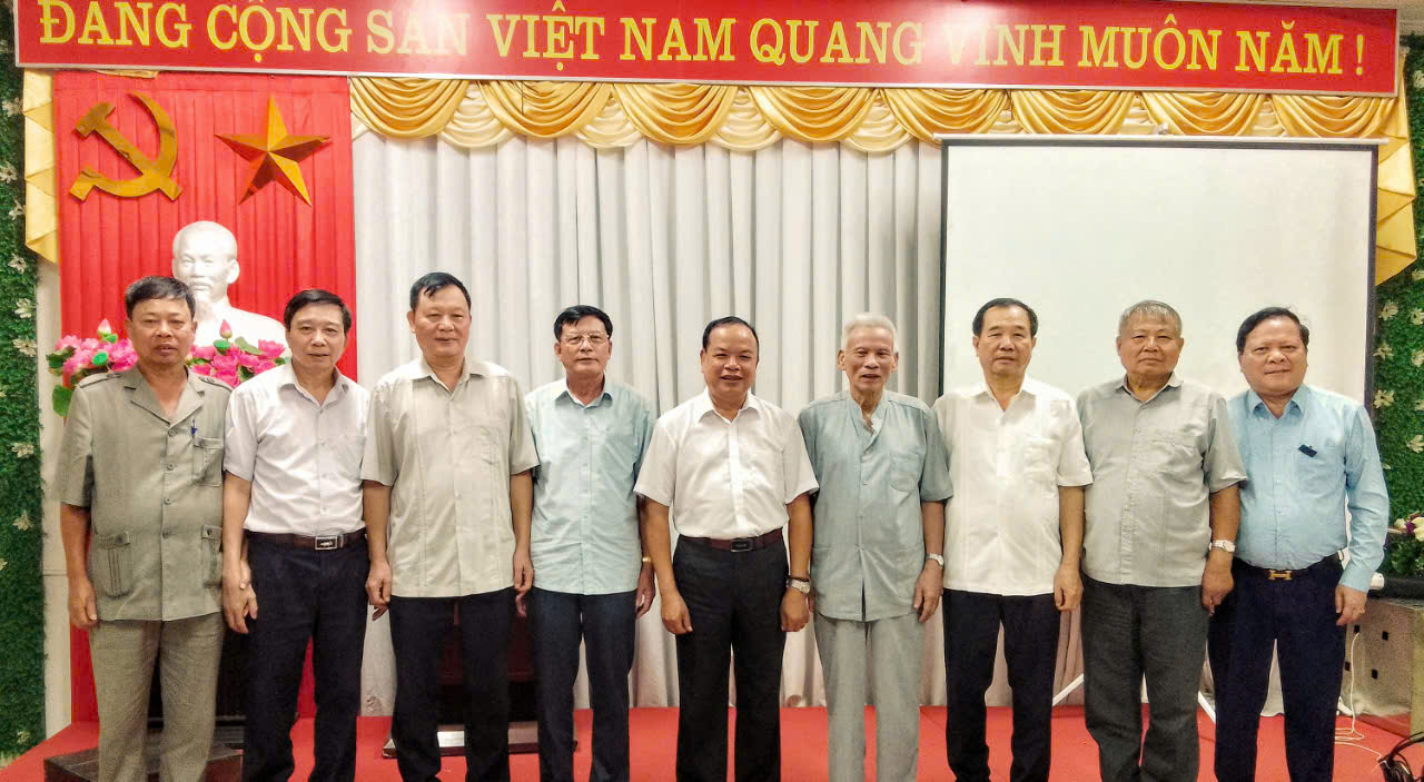 THƯỜNG TRỰC HỘI ĐỒNG HỌ MAI VIỆT NAM  SƠ KẾT CÔNG TÁC QUÝ III VÀ NHIỆM VỤ TRỌNG TÂM  QUÝ IV NĂM 2024