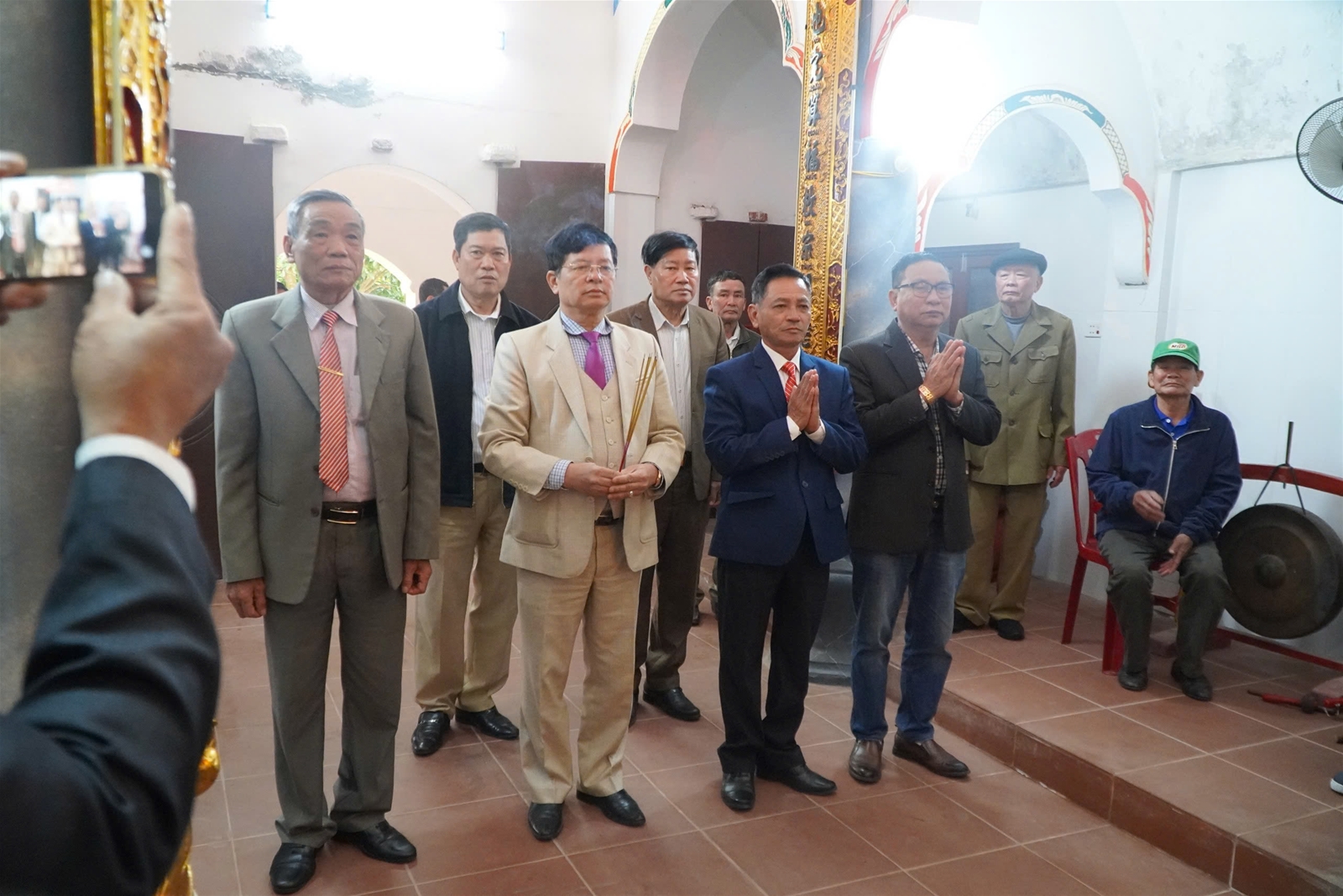 Hội đồng lâm thời họ Mai tỉnh Nam Định tổ chức mừng thọ, khen thưởng và trao bằng Mai tộc tinh hoa