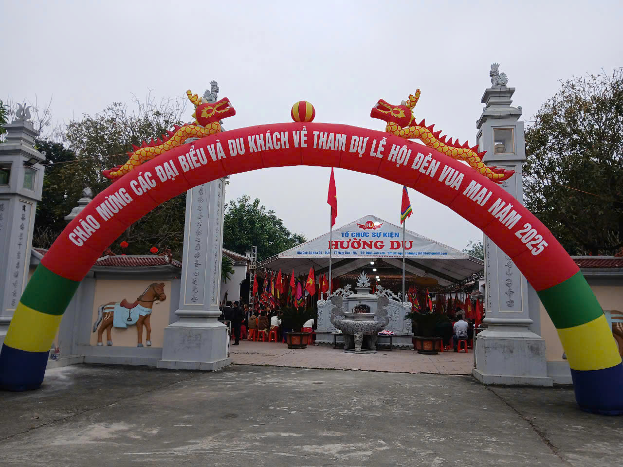 Uỷ ban Nhân dân huyện Nam Đàn tổ chức Lễ hội tại di tích Quốc gia đặc biệt Đền thờ Mai Hắc Đế.