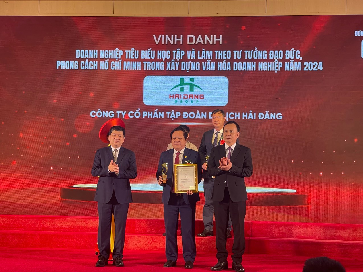 Công ty Cổ phần tập đoàn du lịch Hải Đăng đạt danh hiệu Doanh nghiệp tiêu biểu học tập và làm theo tư tưởng, đạo đức, phong cách Hồ Chí Minh trong xây dựng văn hóa doanh nghiệp năm 2024