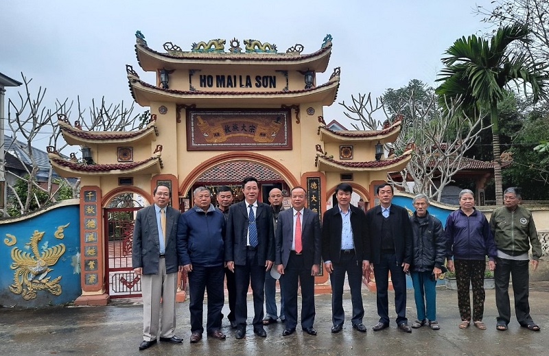 Thường trực Họ Mai Việt Nam làm việc các tỉnh Miền Trung
