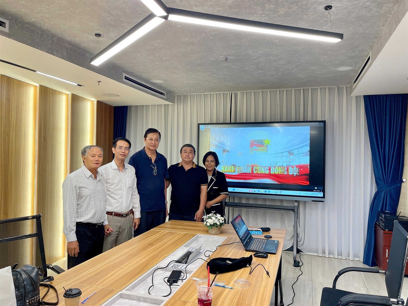 Hội đồng họ Mai thành phố Hồ Chí Minh sản xuất phim tài liệu:  THIẾU TƯỚNG MAI XUÂN TẦN NỬA THẾ KỶ HÀNH QUÂN CÙNG ĐỒNG ĐỘI