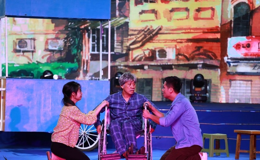 Rưng rung xúc động trong chương trình nghệ thuật “Ơn nghĩa sinh thành 2024”