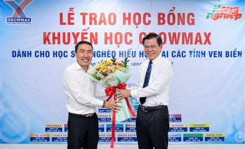 Doanh nhân gốc Hà Tĩnh được vinh danh “Top 10 nhà lãnh đạo xuất sắc khu vực châu Á - Thái Bình Dương”