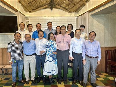 Chủ tịch họ Mai Việt Nam Mai Văn Ninh làm việc với Ban liên lạc họ Mai khu vực Tây Nam bộ