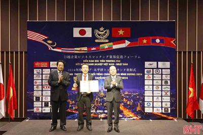 Mai Văn Hoàng - Doanh nhân gốc Hà Tĩnh được vinh danh “Top 10 nhà lãnh đạo xuất sắc khu vực châu Á - Thái Bình Dương”