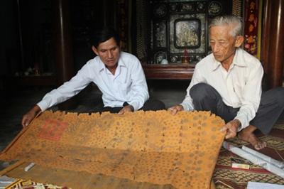 Lưu giữ hai sắc phong cổ thời Tây Sơn